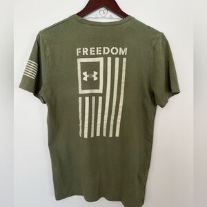 Men’s UA T-shirt- SZ S